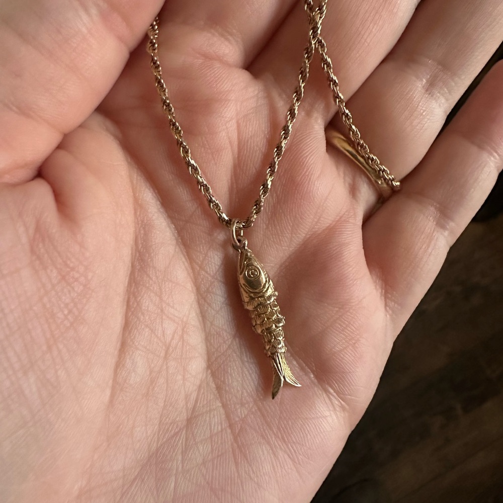 9ct 9k 375 vintage gold articulated fish charm pendant - Picture 3 of 12